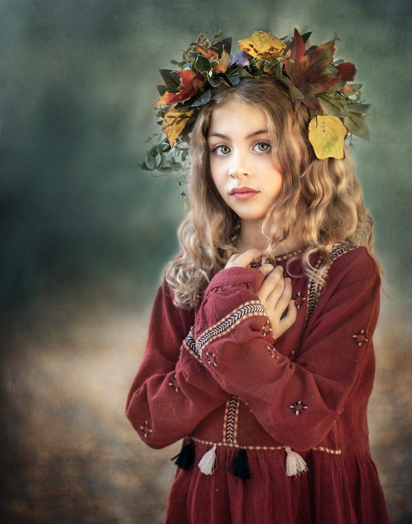 Retrato Fine Art con corona de flores de otoño